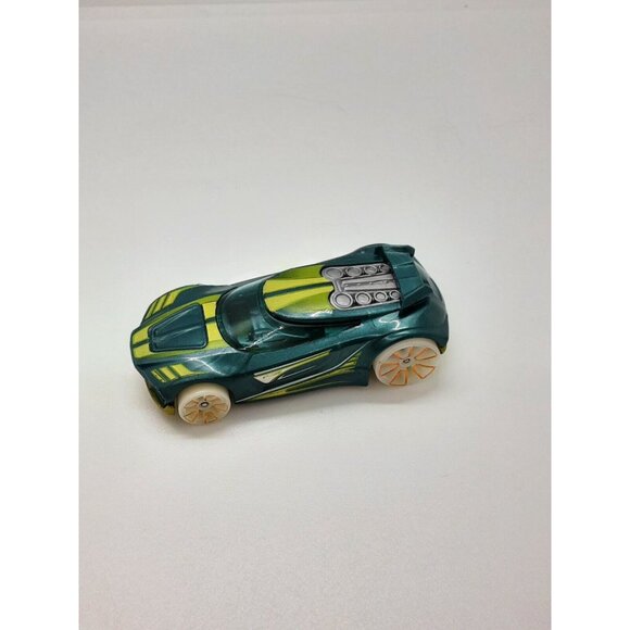 Lot of 9 Hot Wheels cars from 1994 to 2014 Sharkcruiser, 24/Seven, Chicane - Picture 6 of 12